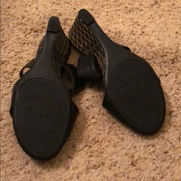 wedge sandal - Picture 3 of 4